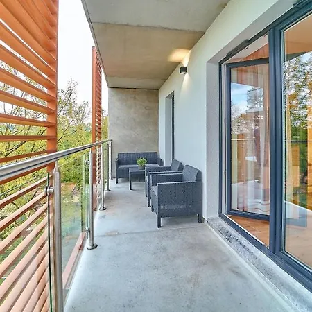 Apartman Laguna 45 *